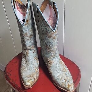 Rocky Women's Embroidered Heeled Boots - Blue and Tan